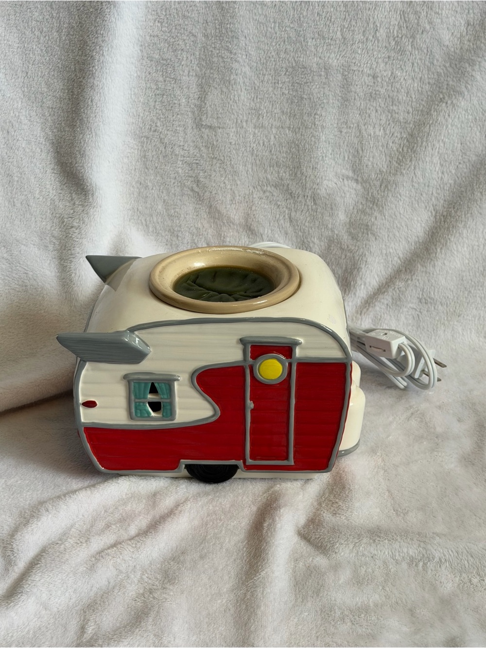 Scentsy Warmer Road Less Traveled Camper Trailer Full-Size Warmer Retired